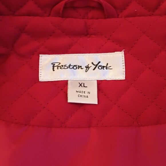 Preston & York Size XL Red Diamond Quilt Removeable Hooded Jacket - Picture 4 of 10